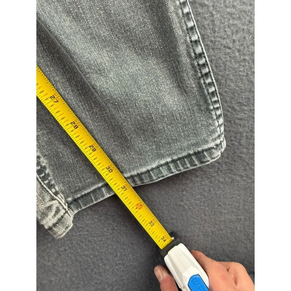 Levis item good